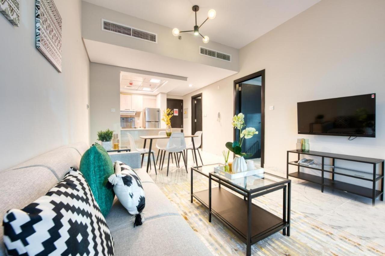 Elite Lux Holiday Homes - Cozy & Stylish 1 Bedroom With Huge Pools & World Class Gym Дубай Экстерьер фото