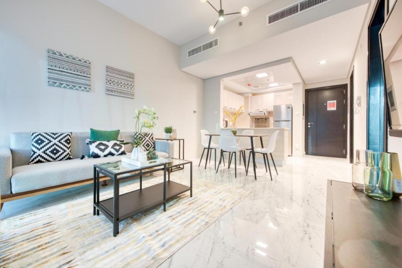 Elite Lux Holiday Homes - Cozy & Stylish 1 Bedroom With Huge Pools & World Class Gym Дубай Экстерьер фото