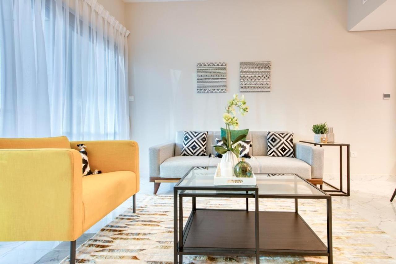 Elite Lux Holiday Homes - Cozy & Stylish 1 Bedroom With Huge Pools & World Class Gym Дубай Экстерьер фото